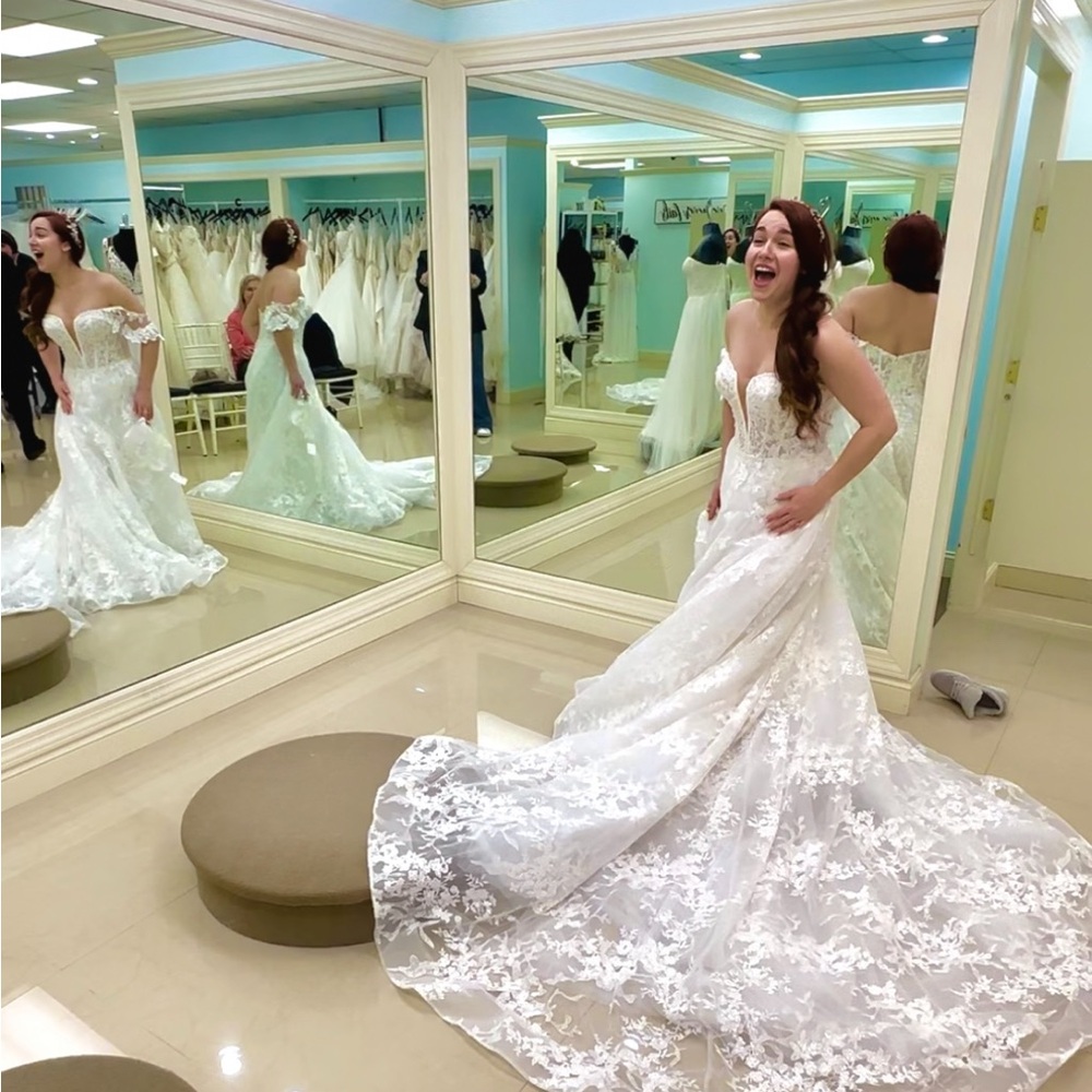 STRAPLESS WEDDING DRESS | CALLA BLANCHE | A LINE | POCKETS!